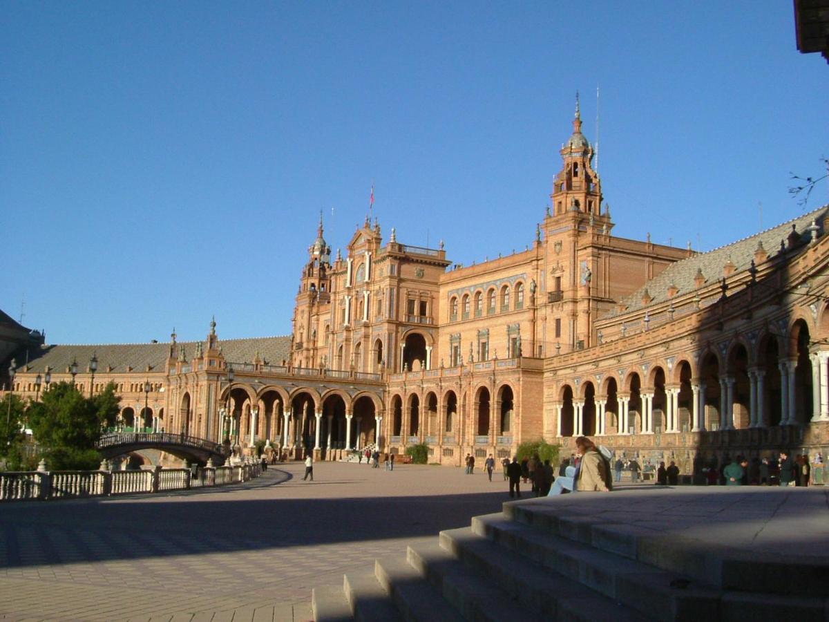 180 Home Goyeneta Luxury Sevilla Bagian luar foto