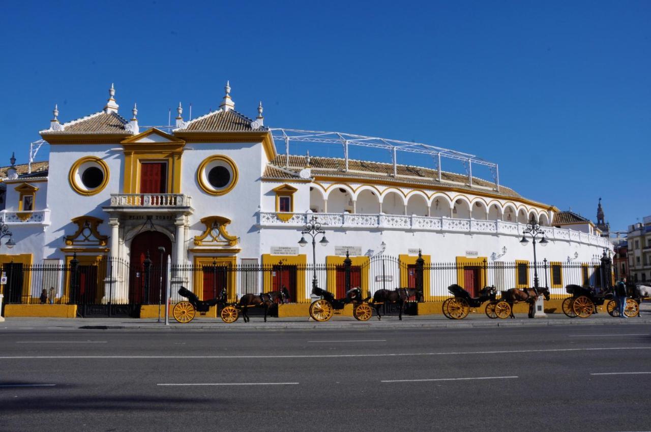 180 Home Goyeneta Luxury Sevilla Bagian luar foto