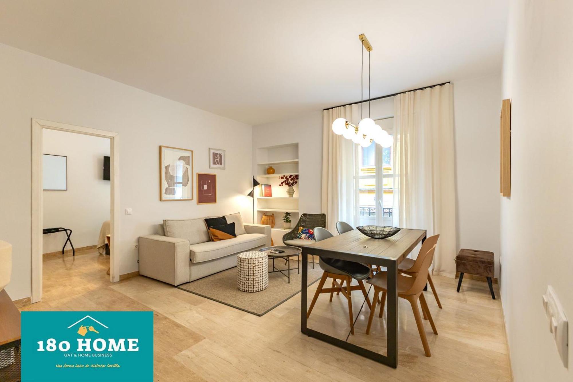 180 Home Goyeneta Luxury Sevilla Bagian luar foto