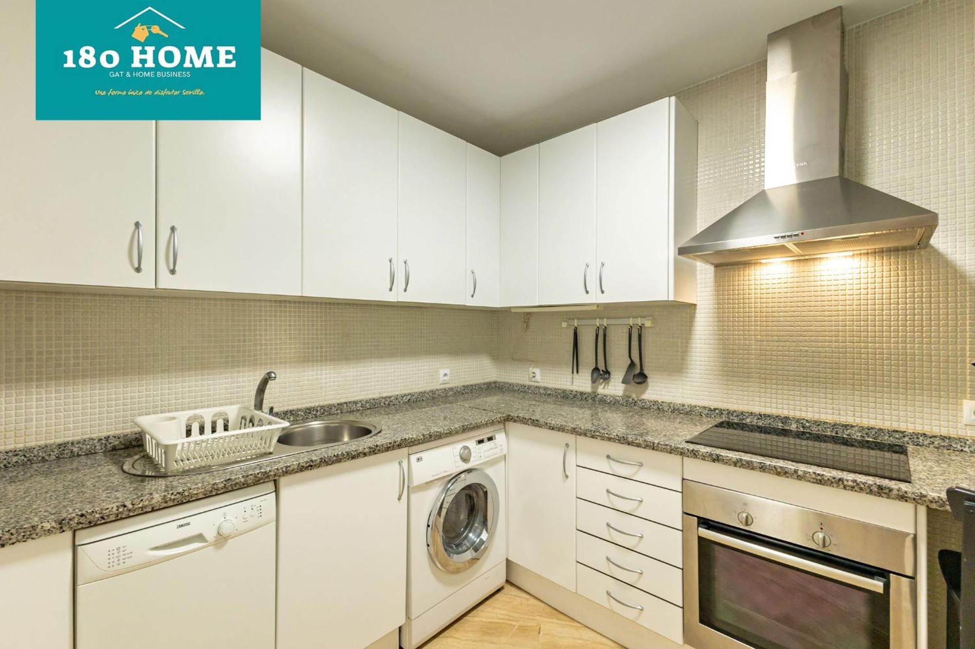 180 Home Goyeneta Luxury Sevilla Bagian luar foto