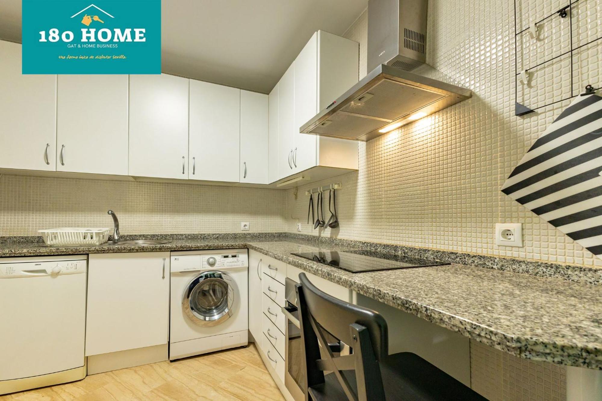 180 Home Goyeneta Luxury Sevilla Bagian luar foto