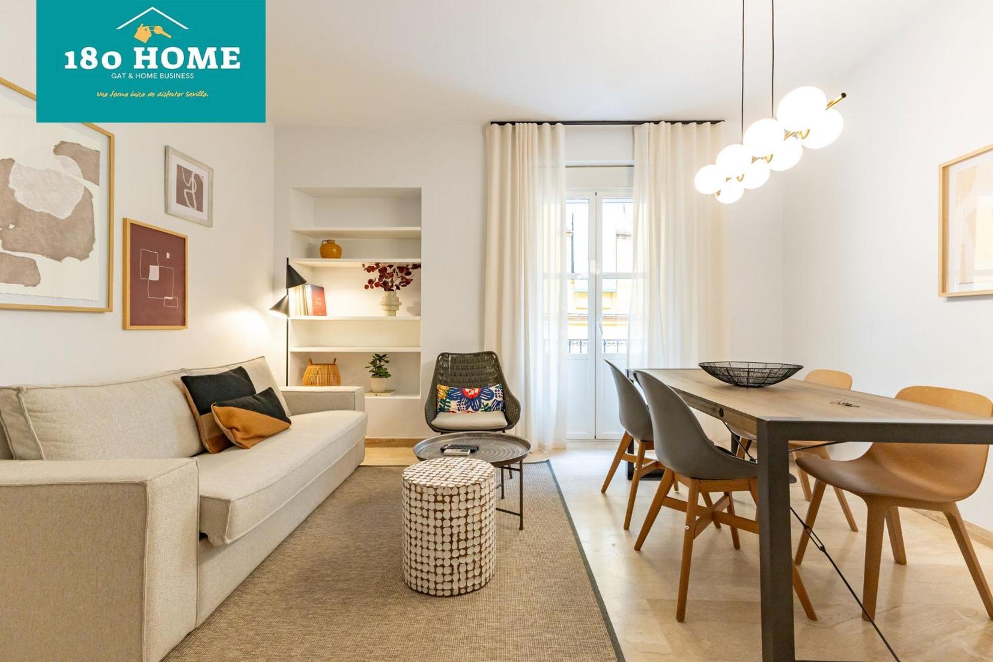180 Home Goyeneta Luxury Sevilla Bagian luar foto